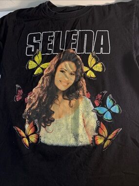 Selena Graphic Tee with Colorful Butterflies - Black sz Med 17 1/2 pit to pit